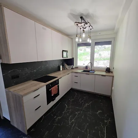 Apartament Nowoczesny Przy Górze Witosza - *